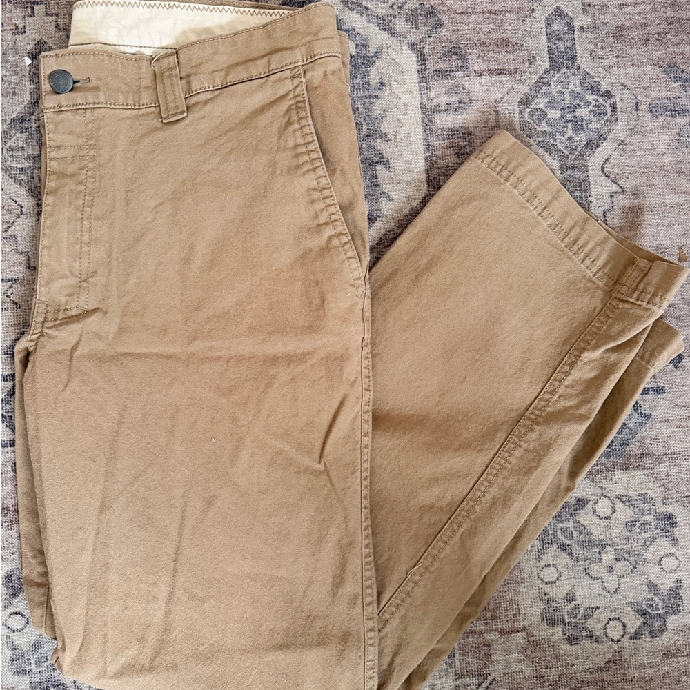 Men's Tan Chino Pants